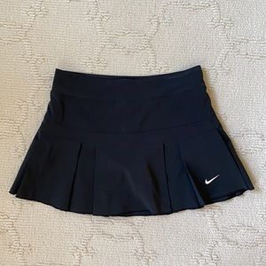 NIKE - tennis skort
